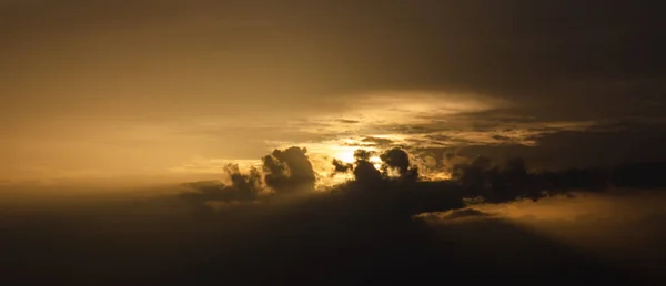 Сонячний Промінь Хмарами Заході Сонця Небо — стокове фото