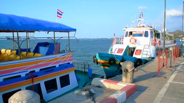 Chonburi Tailandia Feb Pasajero Barco Páramo Embarcadero Febrero 2019 Koh — Vídeo de stock