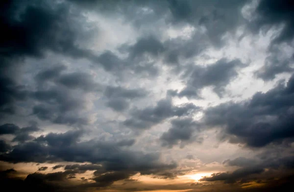 Закат неба с облаками, Природа фон — стоковое фото