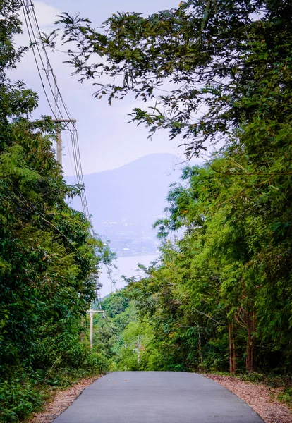 Down hill road at moutain — Stock Photo, Image