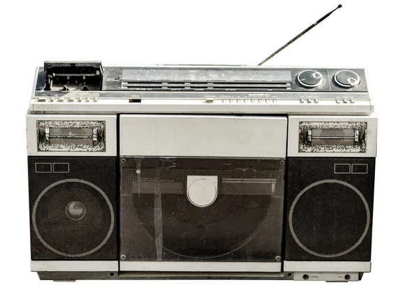 Retro radio en cassette tape speler geïsoleerd op witte backgroun — Stockfoto