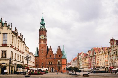 Wroclaw, Polonya - 30 Temmuz 2018: Bir ortaçağ Market Square Wroclaw.