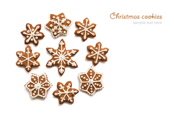 Biscoitos de Natal em forma de flocos de neve artesanais básicos para sua decoração — Fotografia de Stock