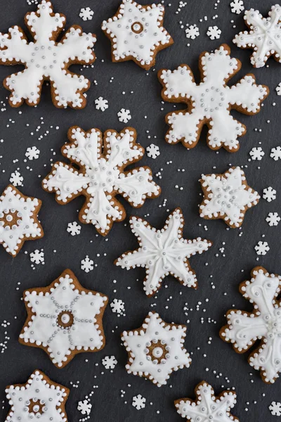 Panpepato fiocchi di neve di pasta con zucchero a velo — Foto Stock