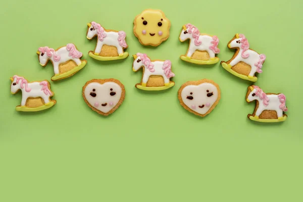 Biscuits Licorne Sucre Forme Cœur Décorés Glaçage Royal Pastel Sur — Photo