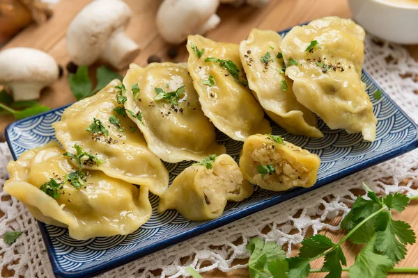 Dumplings Con Patatas Champiñones Esta Una Comida Muy Popular Los — Foto de Stock