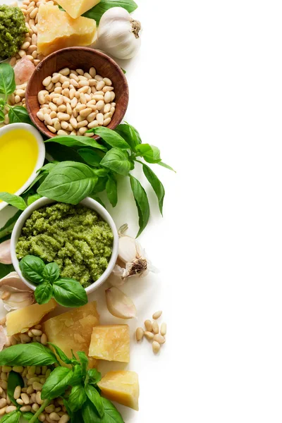 Groen italiaans zelfgemaakte saus pesto — Stockfoto