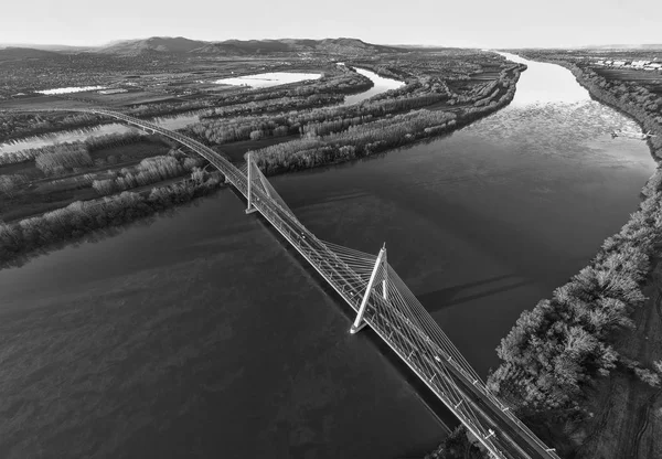 Aerial photo of Megyeri bridge in Budapest — Stock Photo, Image