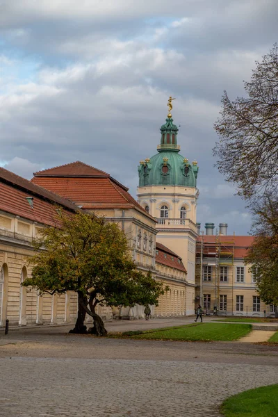 Charlottenburgský hrad v Berlíně, Německo — Stock fotografie