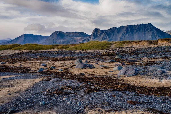 Maravillas naturales y colores de la hermosa Islandia — Foto de Stock
