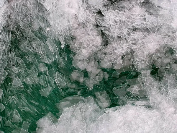 Tört jég a Balatonon, Európa — Stock Fotó