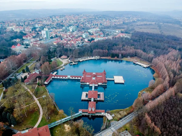 Термальні лазні "озеро Хевіз" в Угорщині, Європа — стокове фото