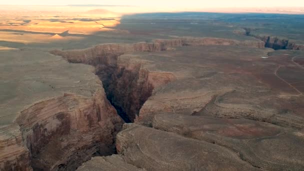 Luftaufnahme von Arizonas kleiner Colorado-Schlucht — Stockvideo