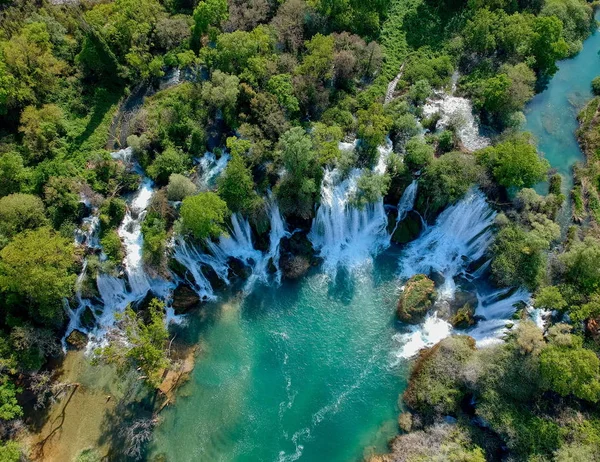 Cascades de Kravica sur la rivière Trebizat en Bosnie-Herzégovine — Photo