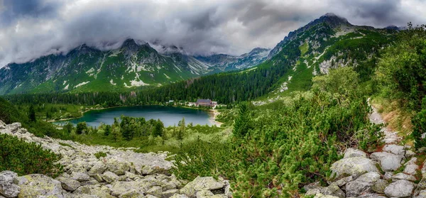 Beautiful Poprad lake in Slovakia in Europe — Stock Photo, Image