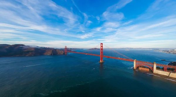 Aerial view of Golden Gate bridge in San Francisco, USA — Stock Photo, Image