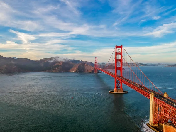 Vista aérea del puente Golden Gate en San Francisco, EE.UU. — Foto de Stock