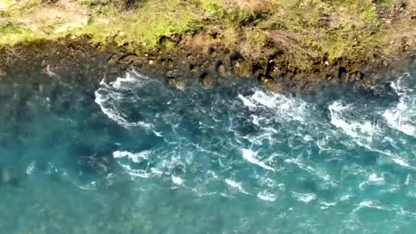 Luchtfoto van de rivier Drina in Bosnië en Herzegovina — Stockvideo