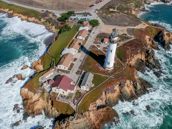 Widok lotniczy Pigeon Point Lighthouse w Kalifornii, USA — Zdjęcie stockowe