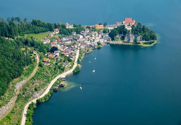 Johannesberg Chapel, Traunkirchen and lake Traunsee in Salzkammergut, Austria — Stock Photo, Image