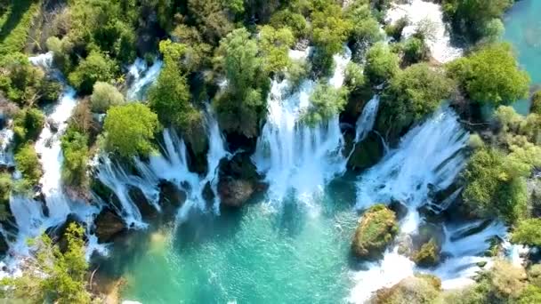 Cascadas de Kravica en el río Trebizat en Bosnia y Herzegovina — Vídeos de Stock