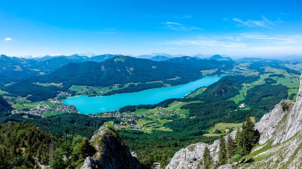 Sjön Fuschlsee, är Salzkammergut, Österrike, på sommaren — Stockfoto