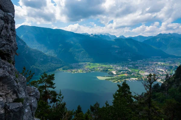 Salzkammergut, Avusturya'da Traunsee Gölü manzarası — Stok fotoğraf