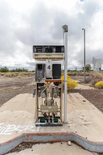 Old retro gas pumps in the rural landscape — Stock Photo, Image