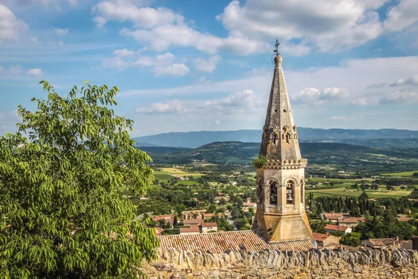 Blick Auf Die Dorfkirche Von Saint Saturnin Les Apt Provence — Stockfoto