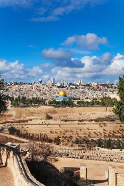 Güzel görünümü Rock Camii eski şehrin Kudüs, İsrail'in altın kubbesi ve Western Wall