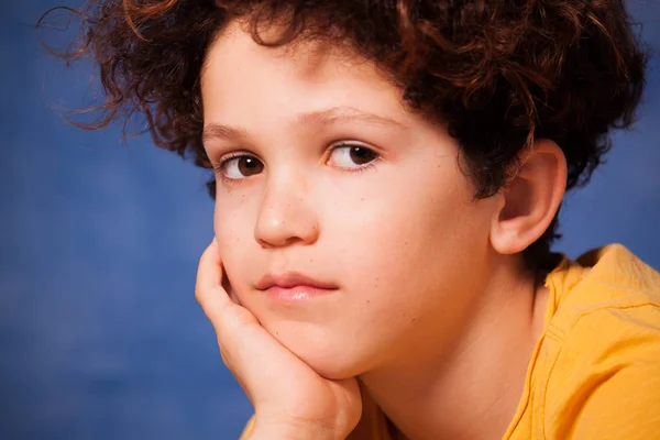 Close Portrait Thoughtful Preteen Boy Looking Camera — Stock Photo, Image