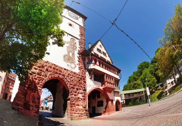 Portão Medieval Cidade Schwabentor Com Arco Torre Relógio Freiburg Alemanha — Fotografia de Stock