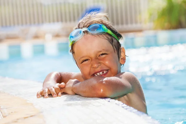 Close Portrait Little Boy Goggles Resting Edge Swimming Pool Looking — Stock Photo, Image