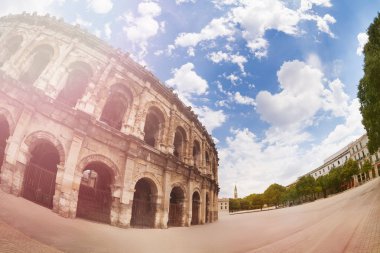 Coliseum Antik Amfitiyatro bir kare, Nimes, şehir, Güney Fransa'da, Gard bölümü başkenti