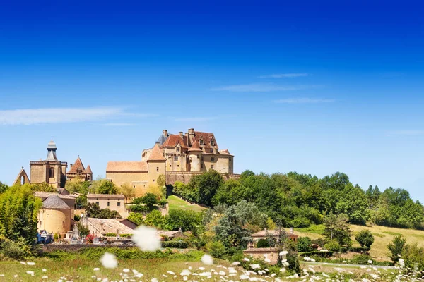 Festői Kilátás Nyílik Híres Chateau Biron Ellen Blue Sky Franciaország — Stock Fotó