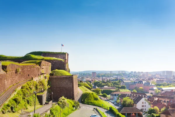 Belfort Stadtbild Mit Vauban Zitadelle Vor Blauem Himmel Frankreich Europa — Stockfoto