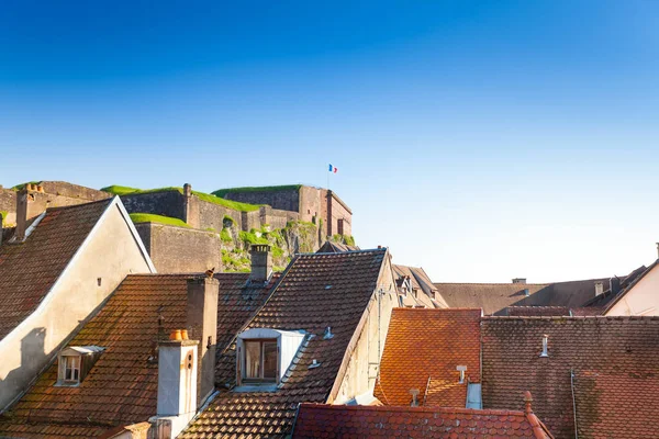 Famosa Cittadella Vaubana Con Bandiera Contro Cielo Blu Belfort Francia — Foto Stock