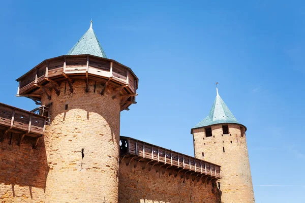 Gravensteen Torens Met Houten Schiettenten Middeleeuwse Fort Van Carcassonne Frankrijk — Stockfoto