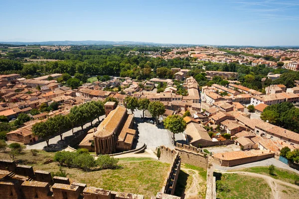 Flygfoto Över Carcassonne Befäst Stad Med Saint Gimer Kyrka Frankrike — Stockfoto