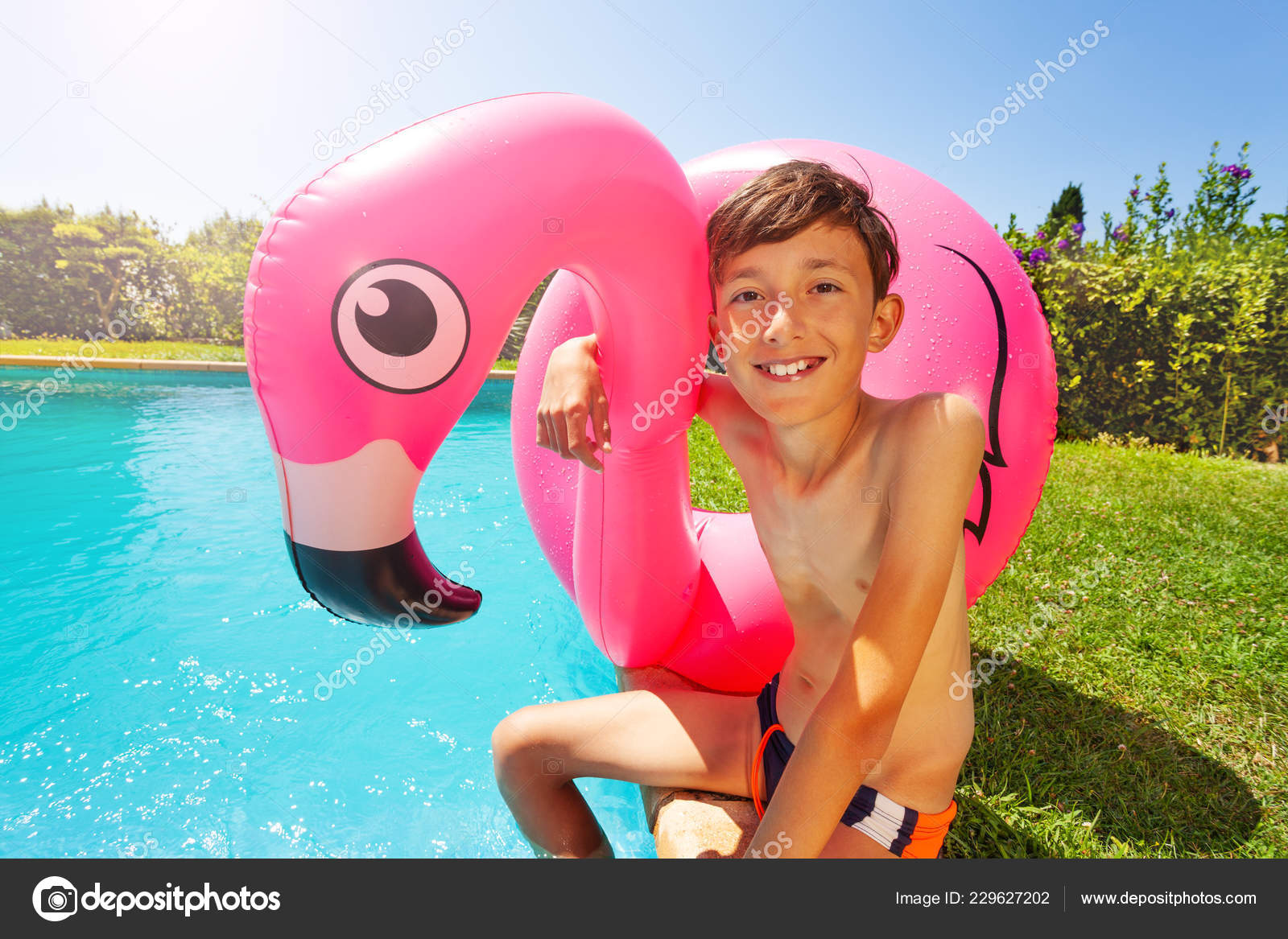 flamingo inflatable ring