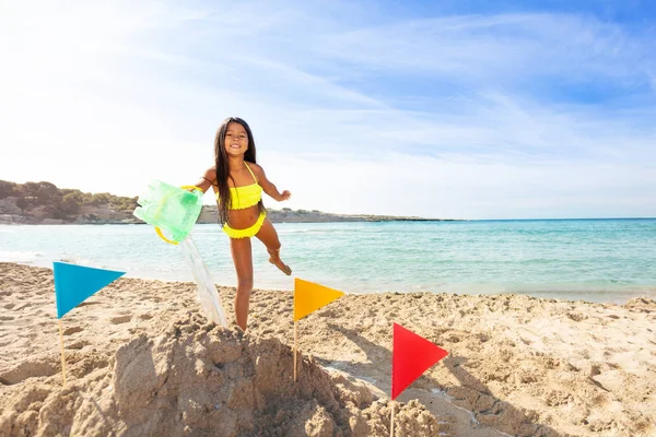 Portrait Happy Asian Girl Adding Water Sand Building Sandcastle Beach — Stock Photo, Image