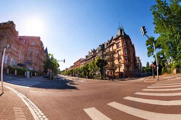 Pedestrian Crossing Roads Strasbourg People Traffic Sunny Day — Stock Photo, Image