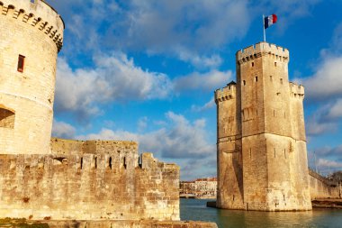 Kule Saint-Nicolas gates La Rochelle eski liman, Fransa