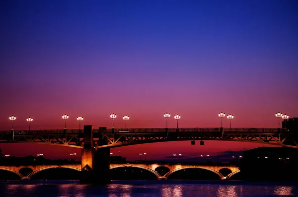 Argine Del Fiume Garonne Con Ponte Saint Pierre Illuminato Pont — Foto Stock