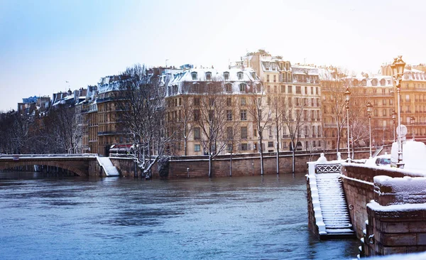 Seine River Embankment Trees Buildings Snow Paris France — Stock Photo, Image