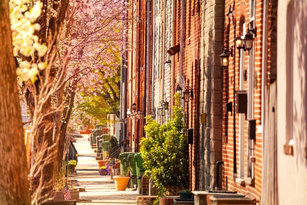 Hermosa Vista Las Calles Baltimore Con Casas Ladrillo Primavera Maryland — Foto de Stock