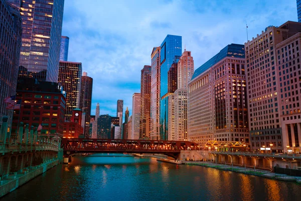 Vista Panorámica Atardecer Del Puente Lake Street Los Rascacielos Chicago —  Fotos de Stock