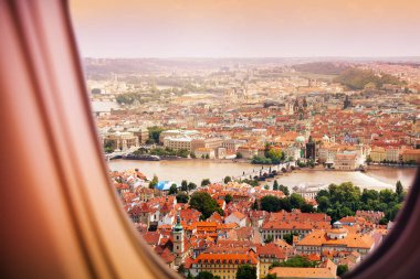 Prag Çek Cumhuriyeti Oda uçak penceresinden