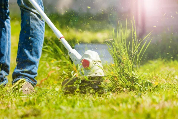 Close Picture Man Trimming Fresh Grass Using Brush Cutter Outdoors — Stock Photo, Image