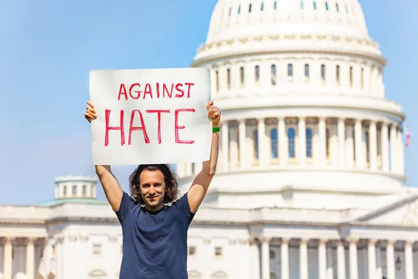 Uomo Protesta Davanti Campidoglio Degli Stati Uniti Washington Tenendo Cartello — Foto Stock